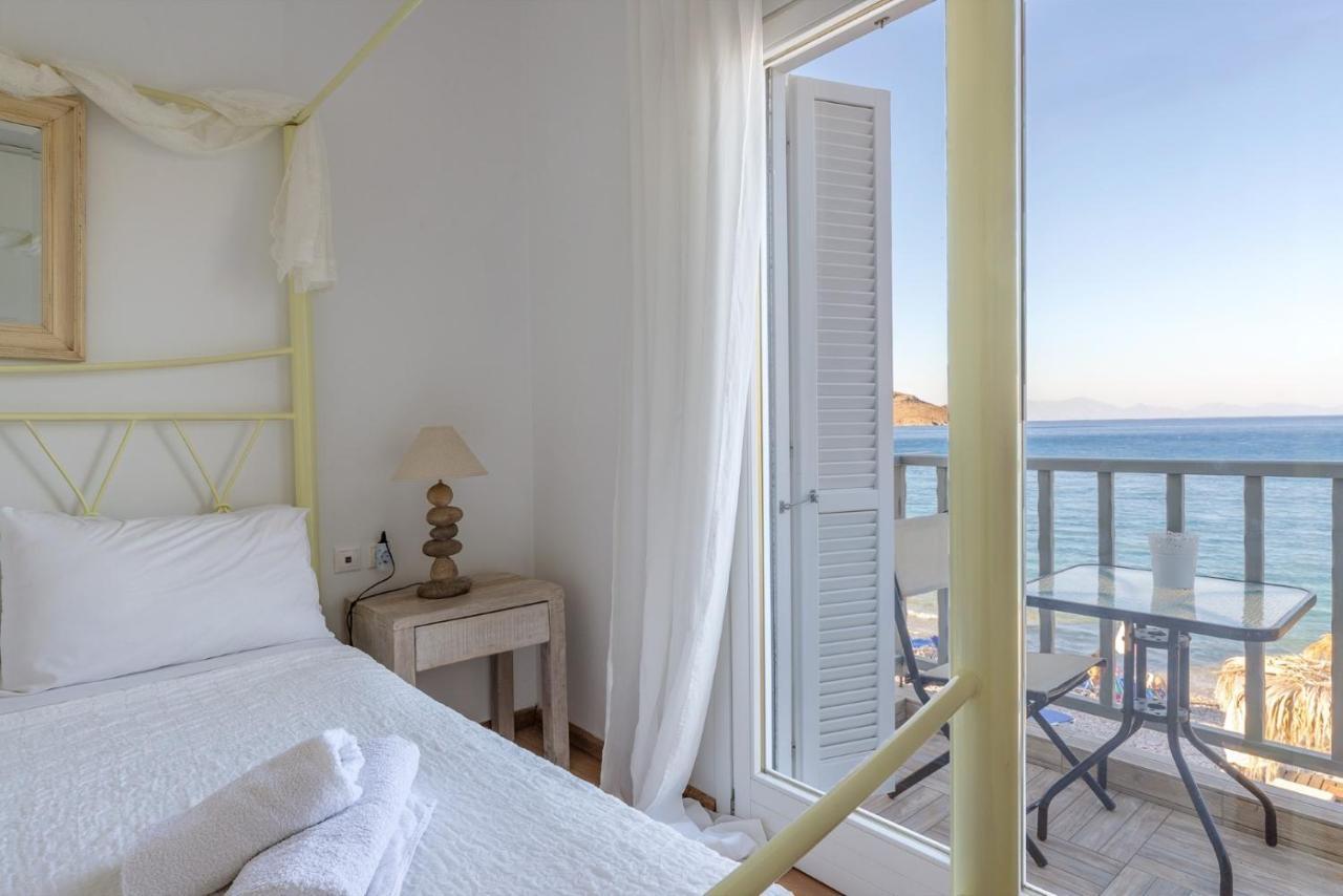 Uno Luxury Apartment With Sea View Livadia  Bagian luar foto